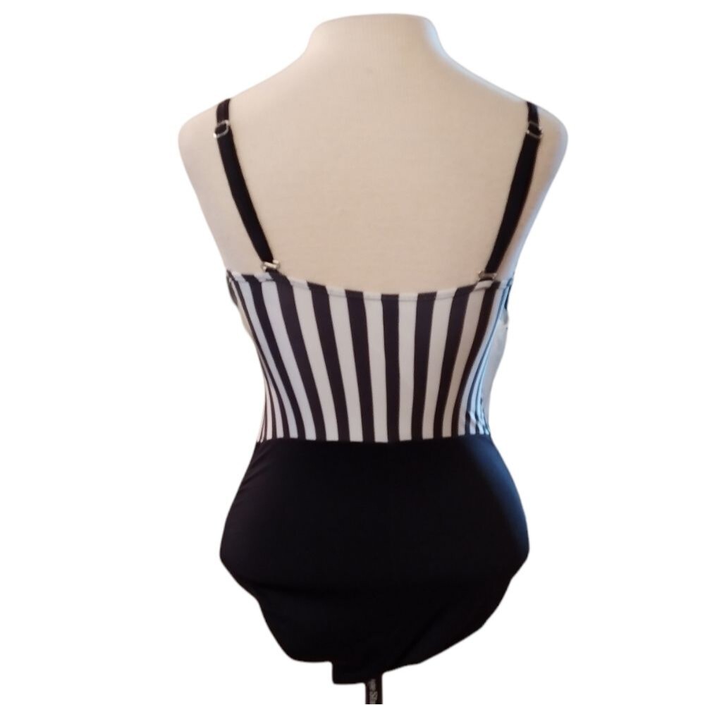 Garotas Slimming Swimsuit - Picture 3 of 10